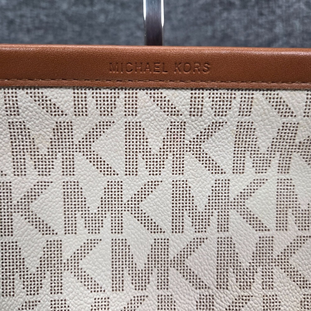 Michael Kors Brown Off White Genuine Leather Signature Logo Belt Bag Fanny Pack - Picture 2 of 16